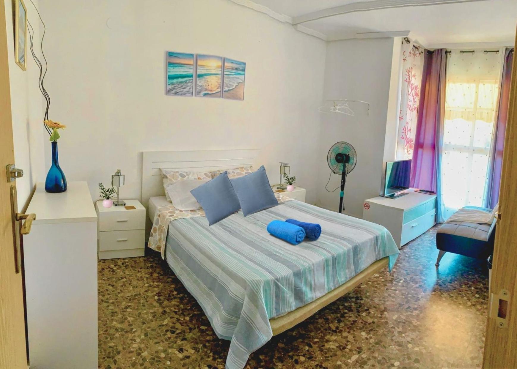 Apartamento Compartido Con Vista Al Puerto Valencia Διαμέρισμα Εξωτερικό φωτογραφία